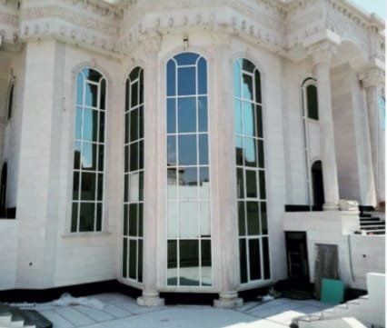 واجهات زجاجية فى السعودية للمشاريع السكنية والتجارية